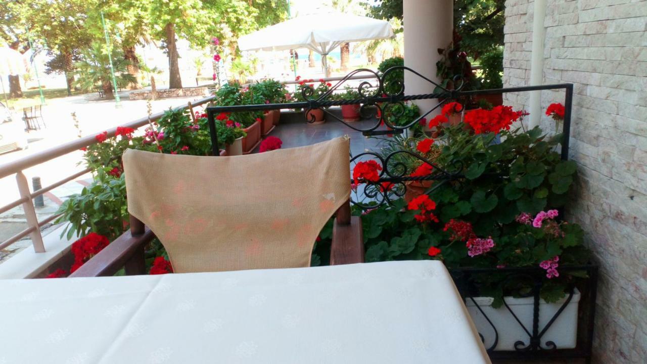 Al Mare Apartment Asproválta Bilik gambar